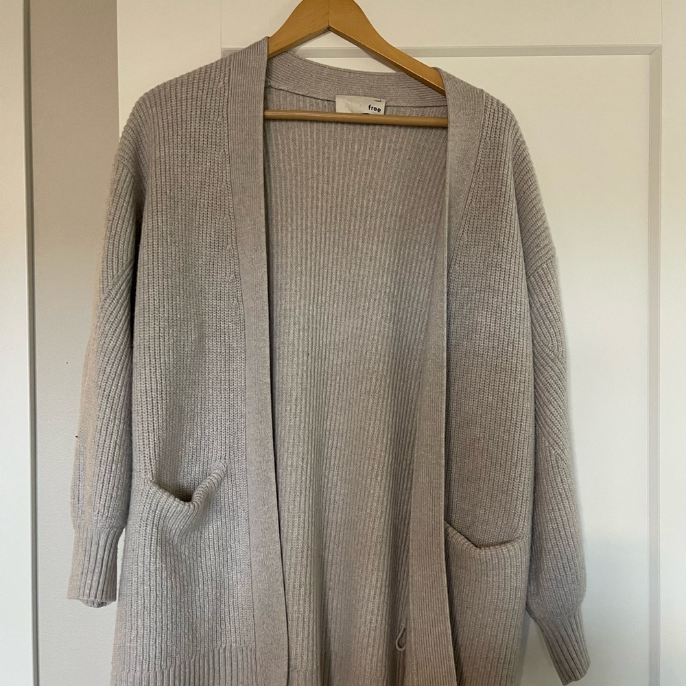 Aritzia Wilfred Free Wool Cardigan